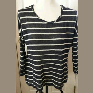 Charming Charlie Sweater Size Medium